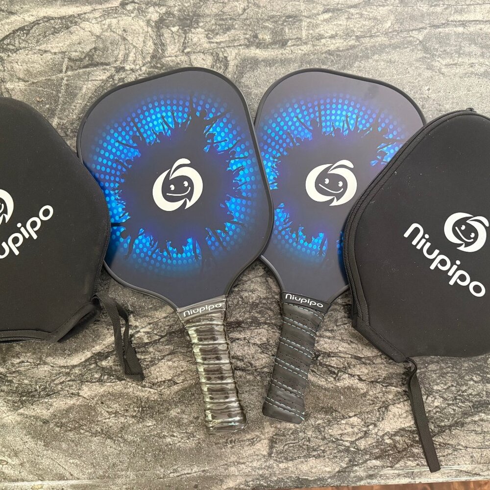 NIUPIPO Pickleball Paddles with covers Set of 2 NEW! Men Women USAPA A